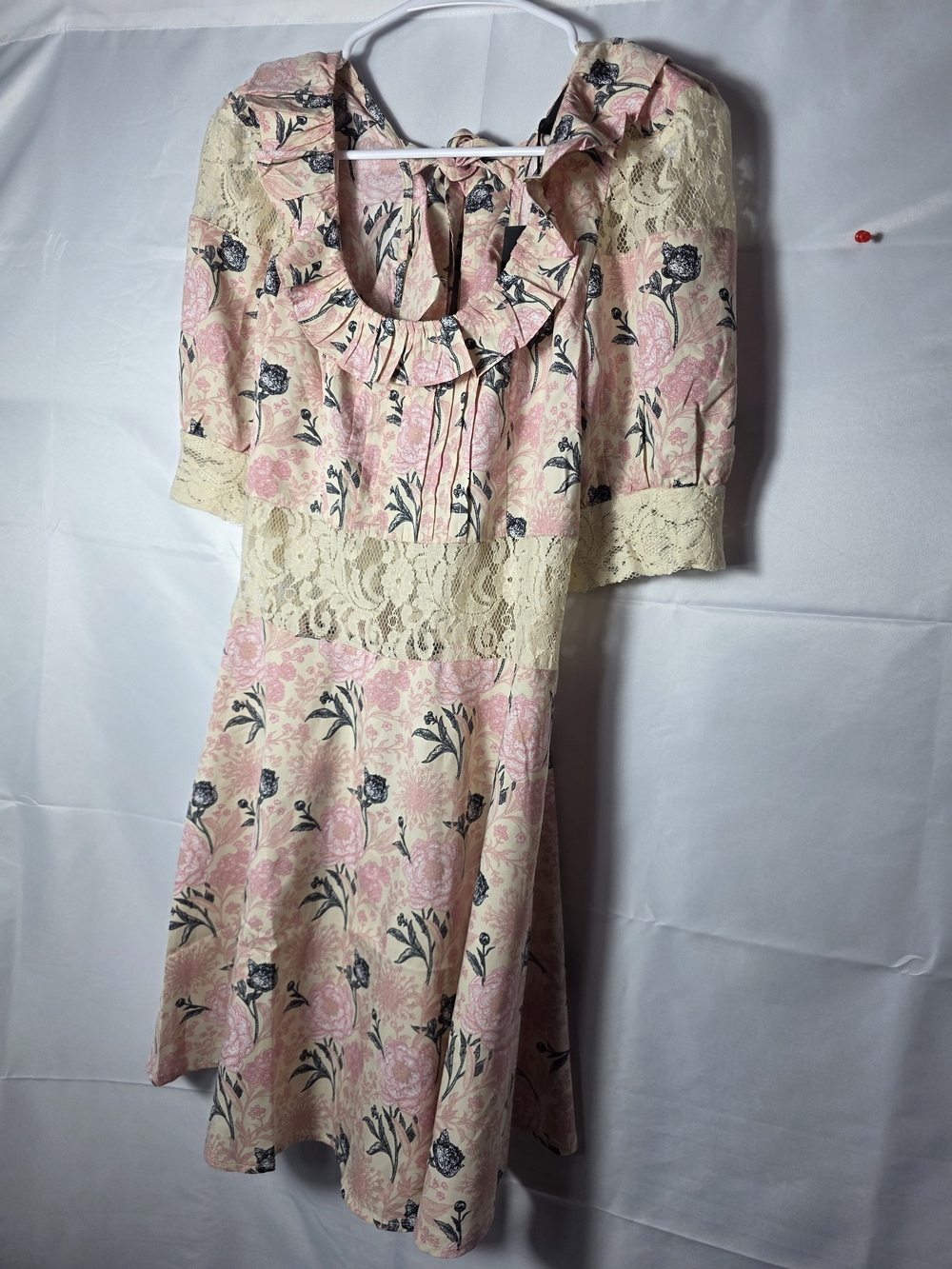 Alaia Pink Floral Midi Dress with Cream Lace Trim Medium Victorian Vintage